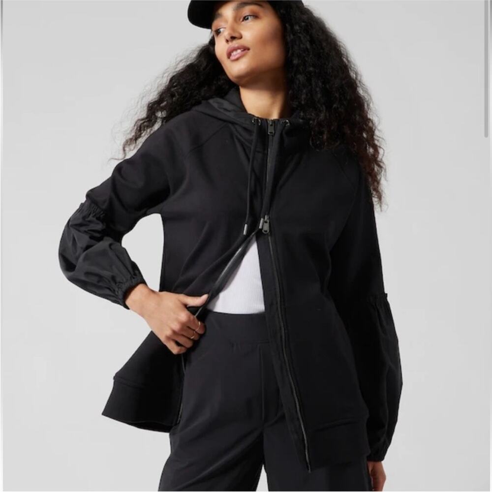 Athleta On My Way Triumph Hoodie Oversized Black Puff Sleeve Zip Up L